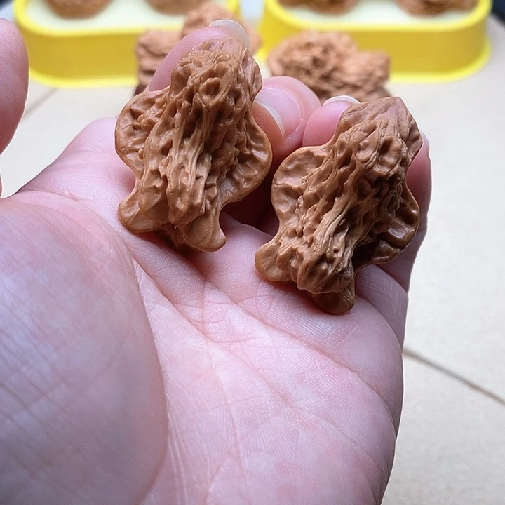 文玩核桃把件金***窗文玩核桃