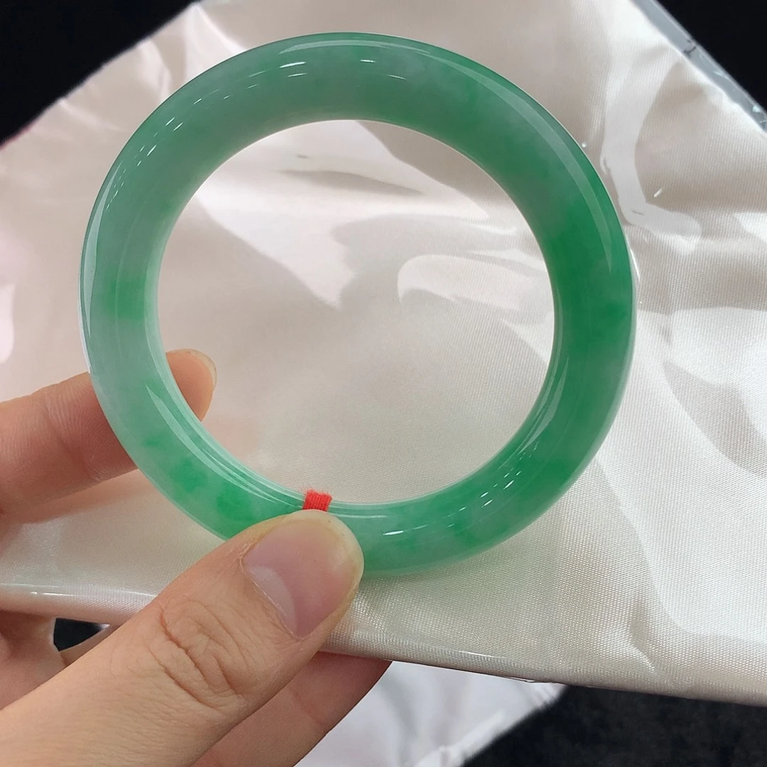 翡翠未镶嵌手镯正圈55/56