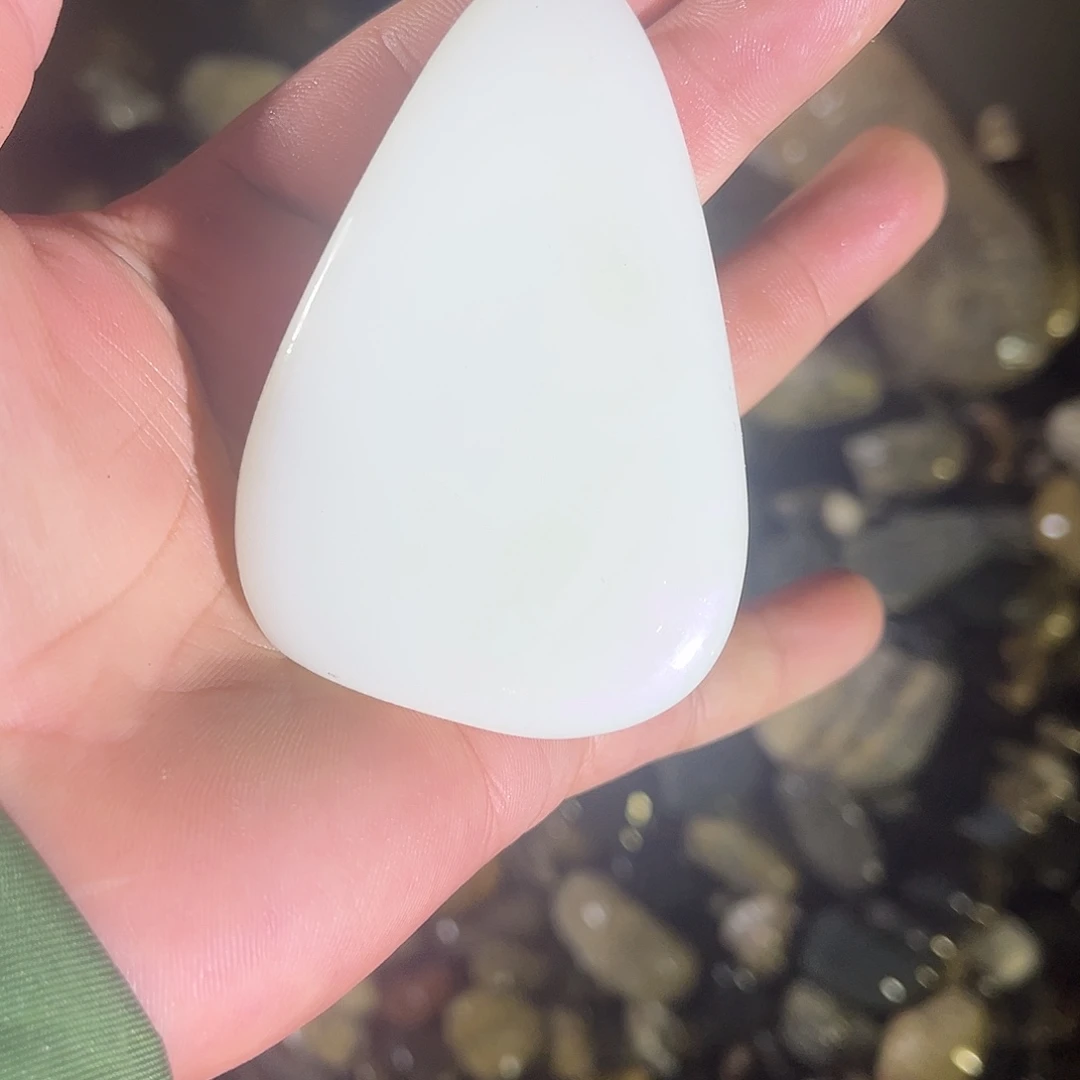 和田玉（糖玉）未镶嵌挂件