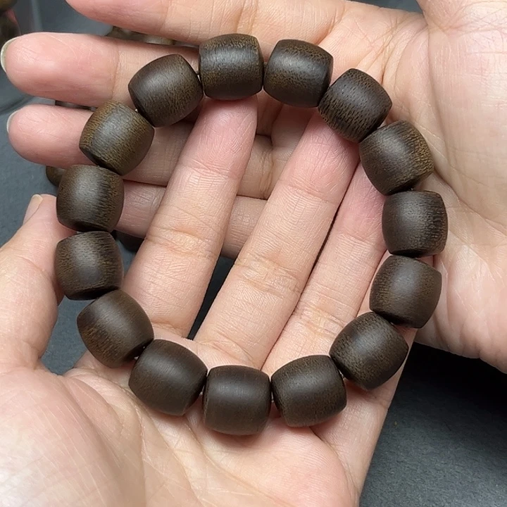 枫***）沉香碎屑沉香白棋玉化1.4