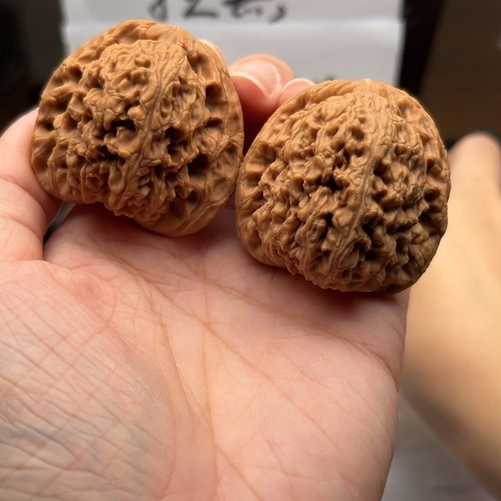 吊坠文玩核桃南疆43