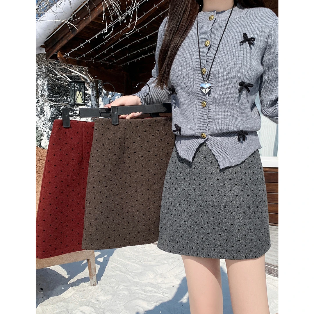 2025大码女装秋冬新款加厚高腰显瘦波点短裙半身裙3030