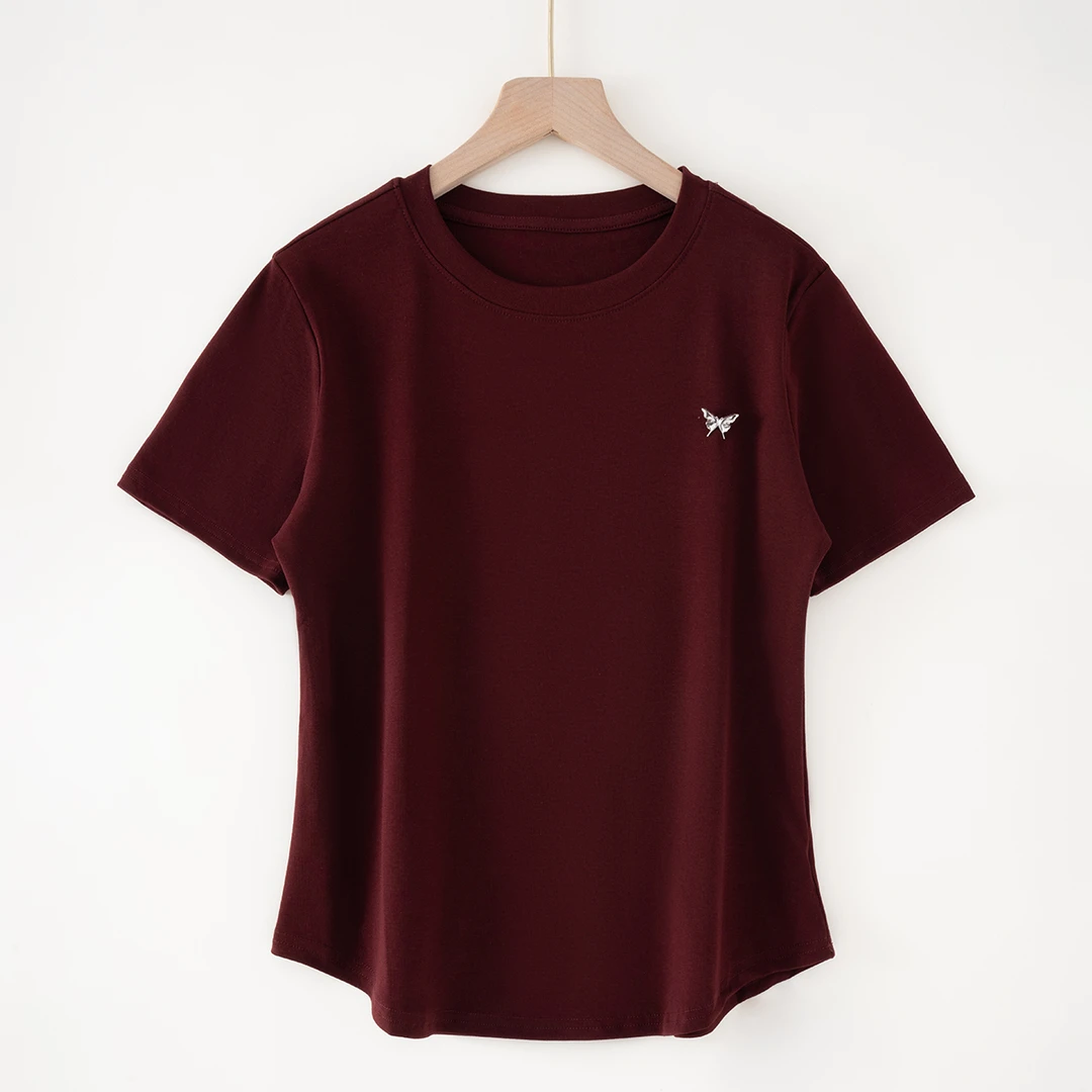 夏季2025年胸针蝴蝶圆领时尚休闲百搭新春红色短袖t恤女950