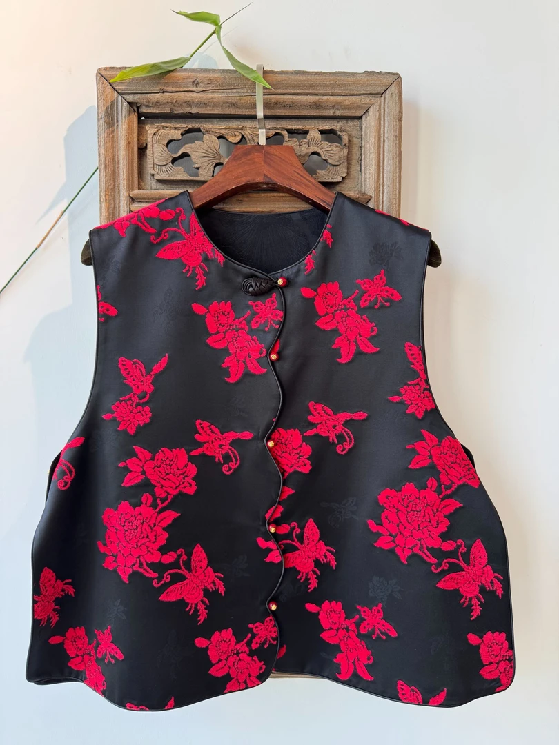 【素心】红胭脂琉璃漳缎提花立体绒感国风复古对襟马甲{圆领}