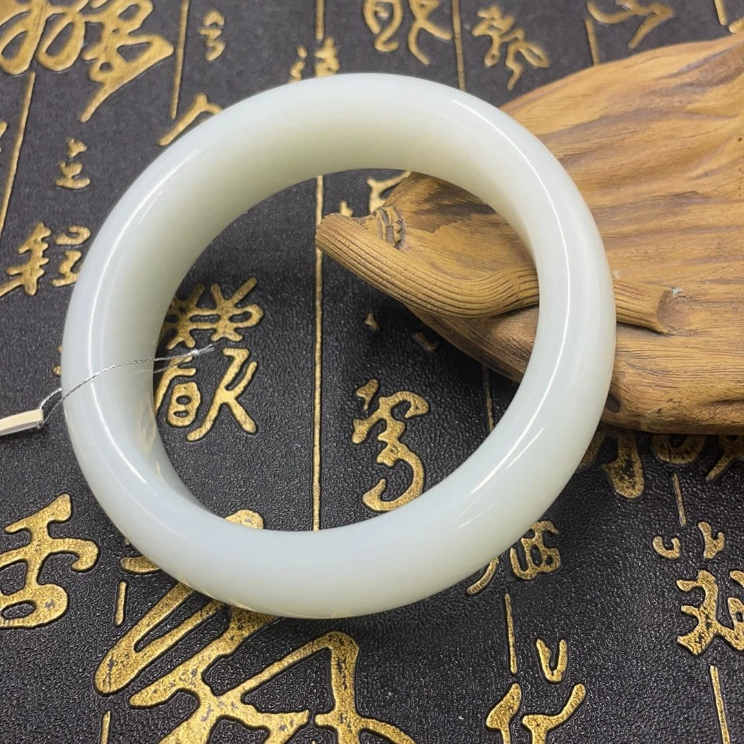 BY0614FXH标033 北玉精选 和田玉手镯