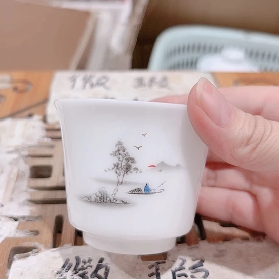 微瑕介意的勿拍，喜欢再下单，谢谢支持