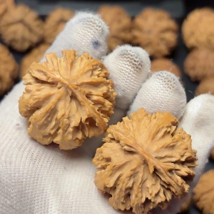 文玩核桃吊坠秦岭灯笼8