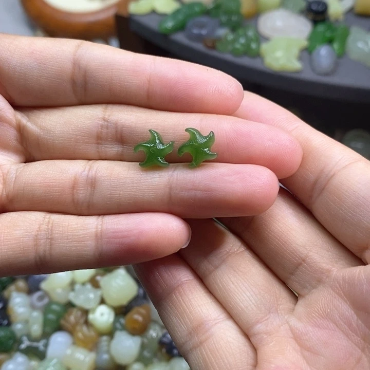 未镶嵌和田玉挂件