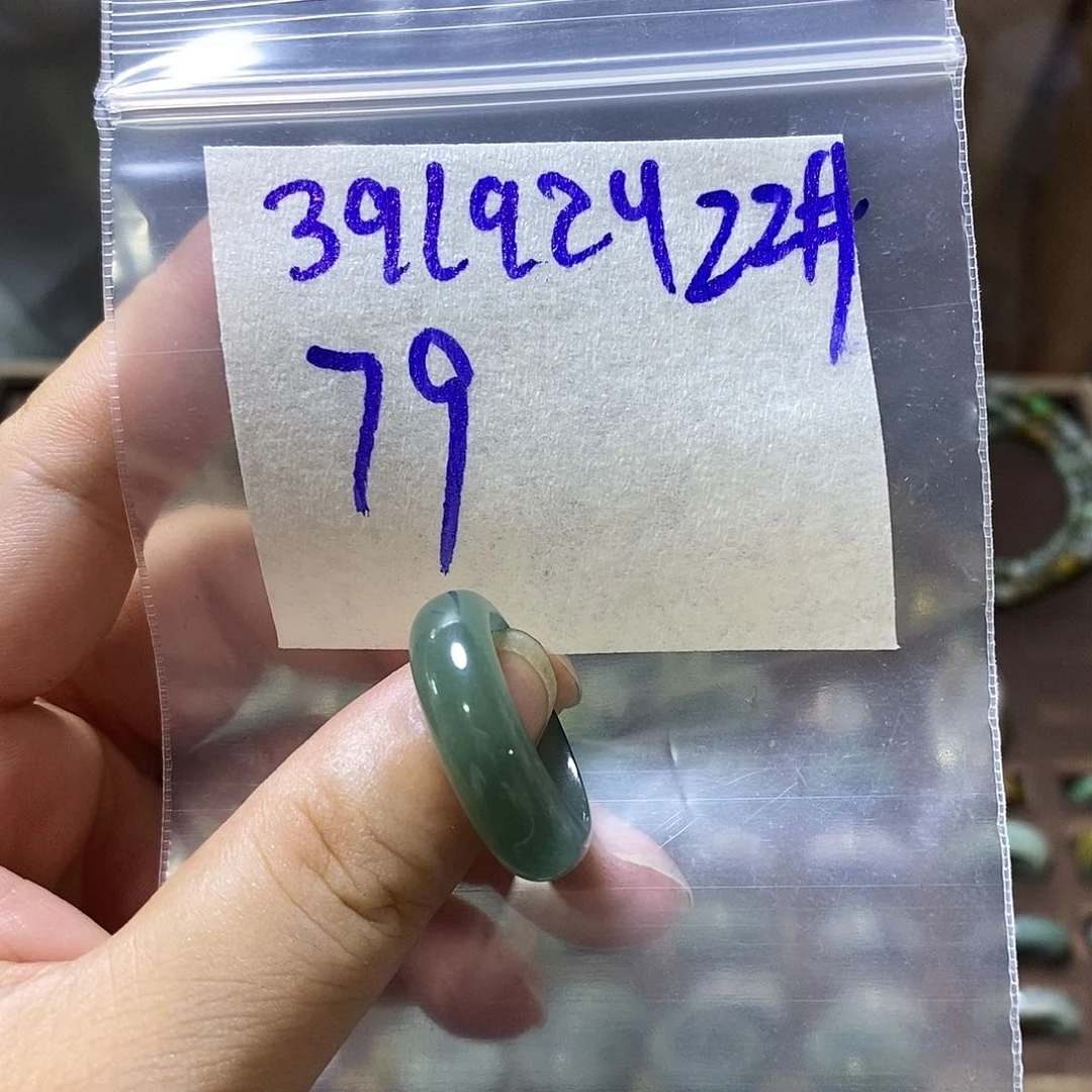 未镶嵌定制翡翠翡翠