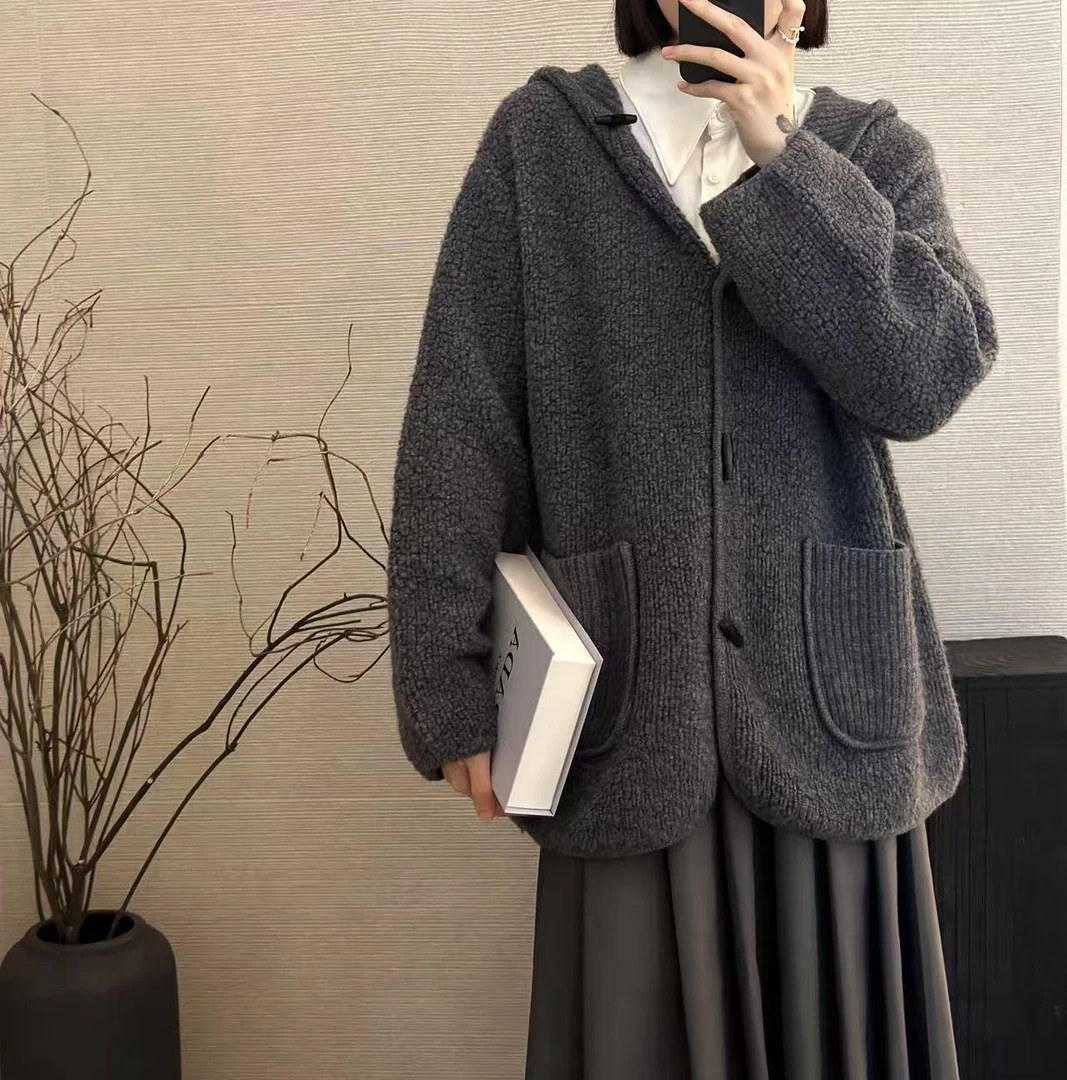 牛角扣圈圈纱外套宽松显瘦女秋冬毛8658