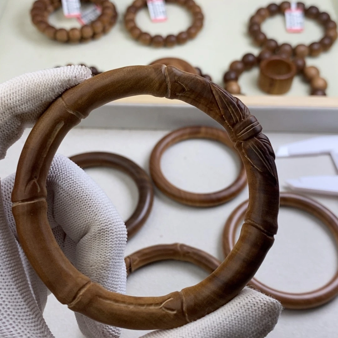 檀香木其他印度迈索尔老山檀61圈口留疤手工雕刻