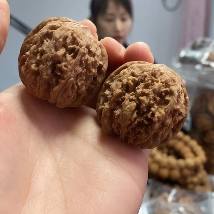 文玩核桃把件40小众137红皮