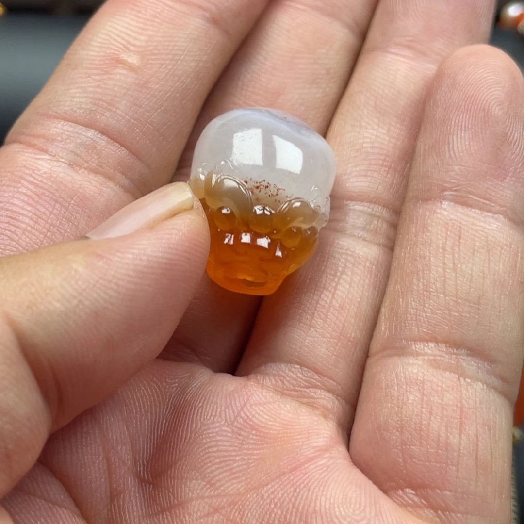 南红玛瑙小庄貔貅天眼三通未镶嵌