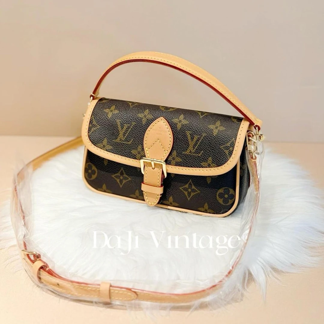 99新 LouisVuitton/路易威登 LV路易威登老花法棍nano斜挎包
