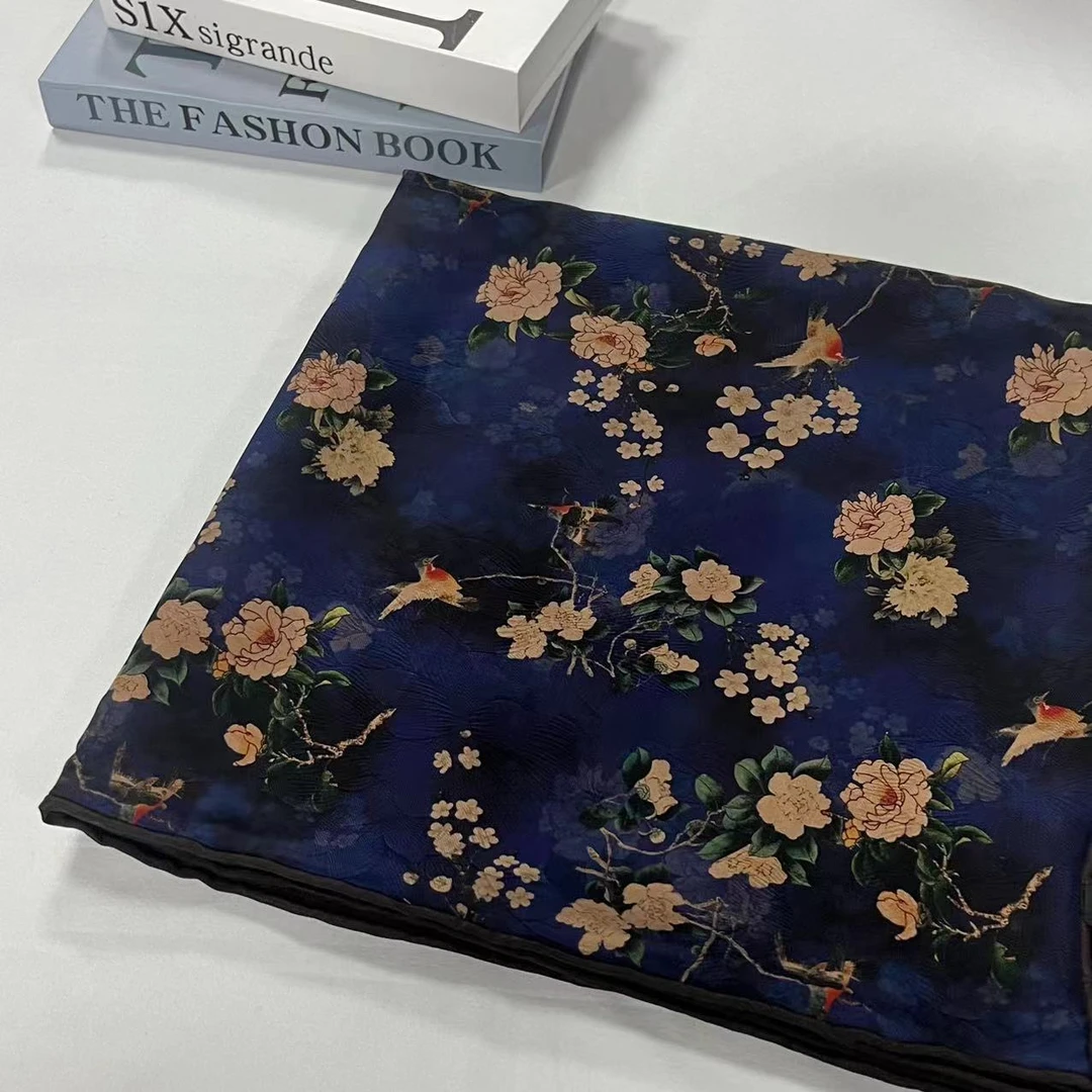 140香云纱方巾-紫白花海 42姆湖丝135cm丝巾