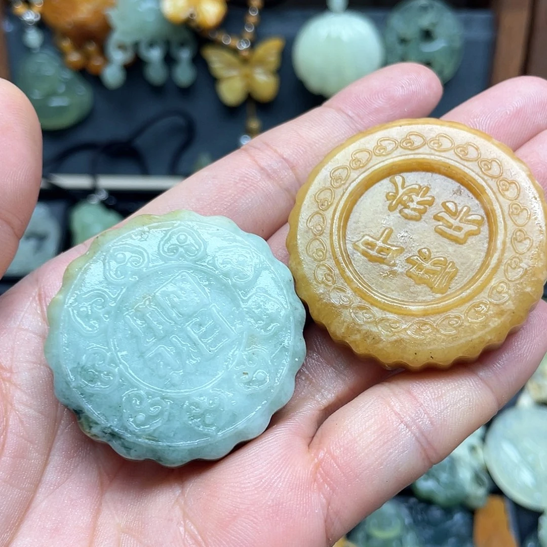 未镶嵌蛇纹石玉颈饰