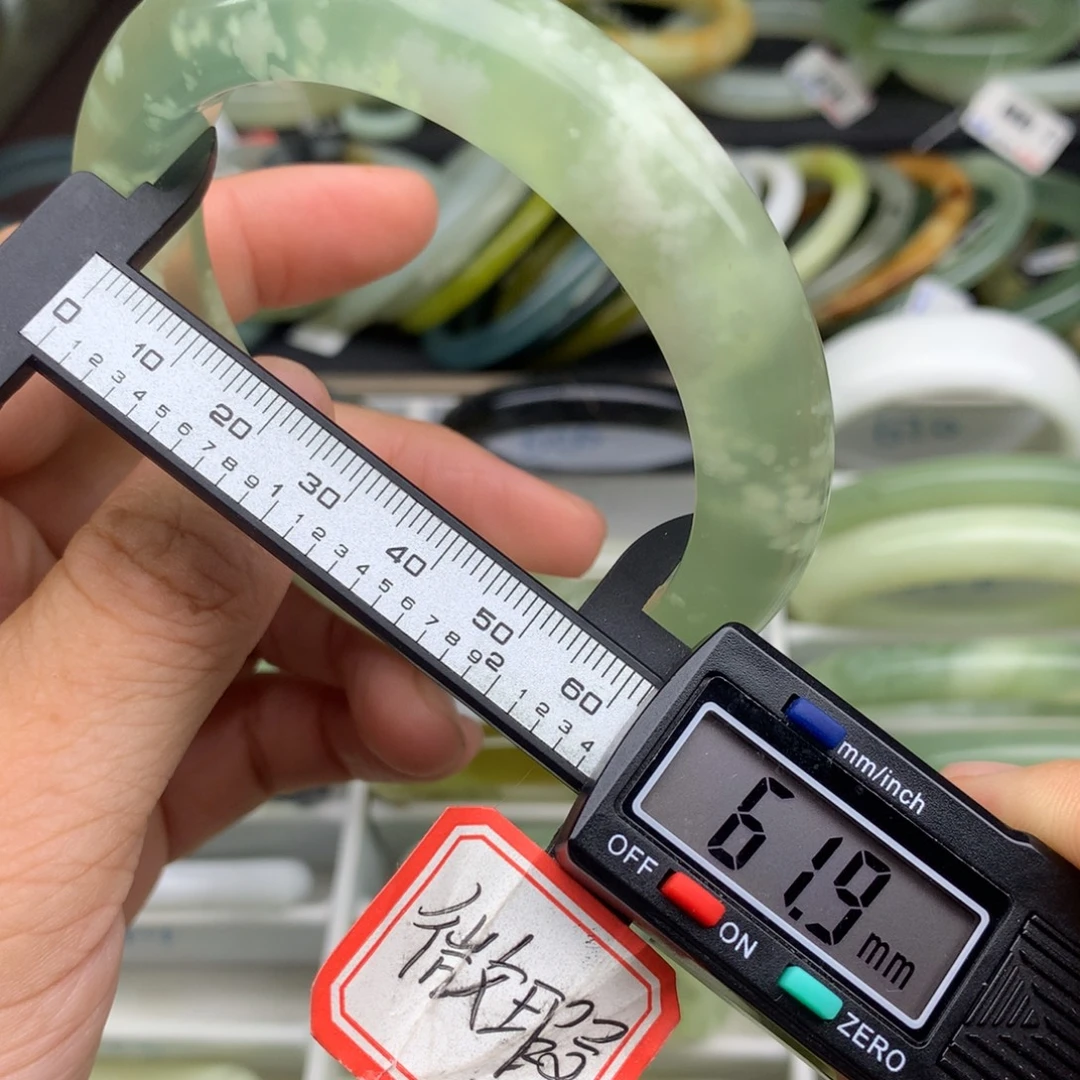 未镶嵌蛇纹石玉手镯659