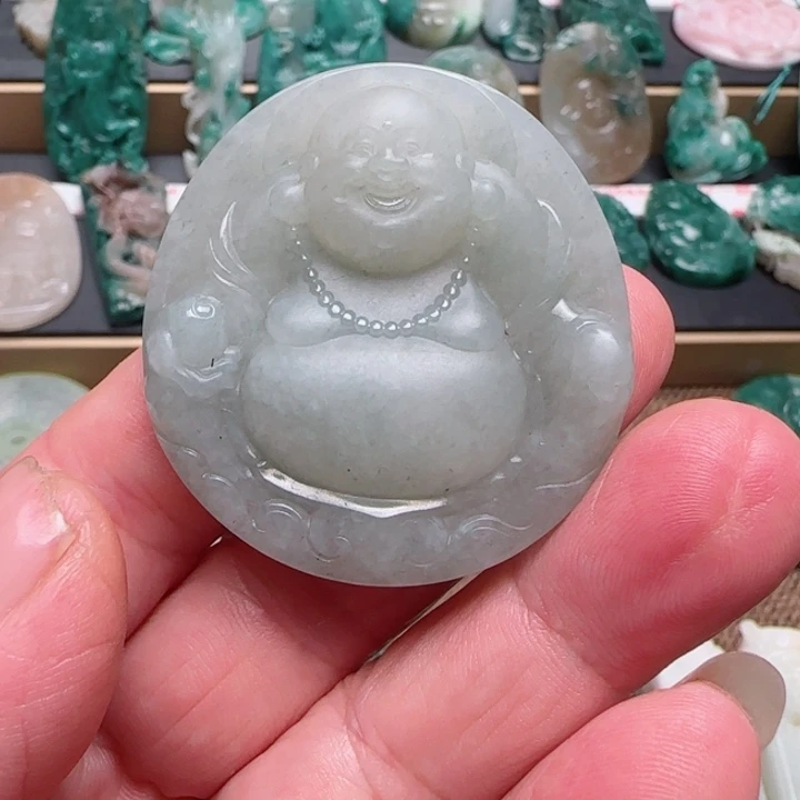 独山玉未镶嵌颈饰