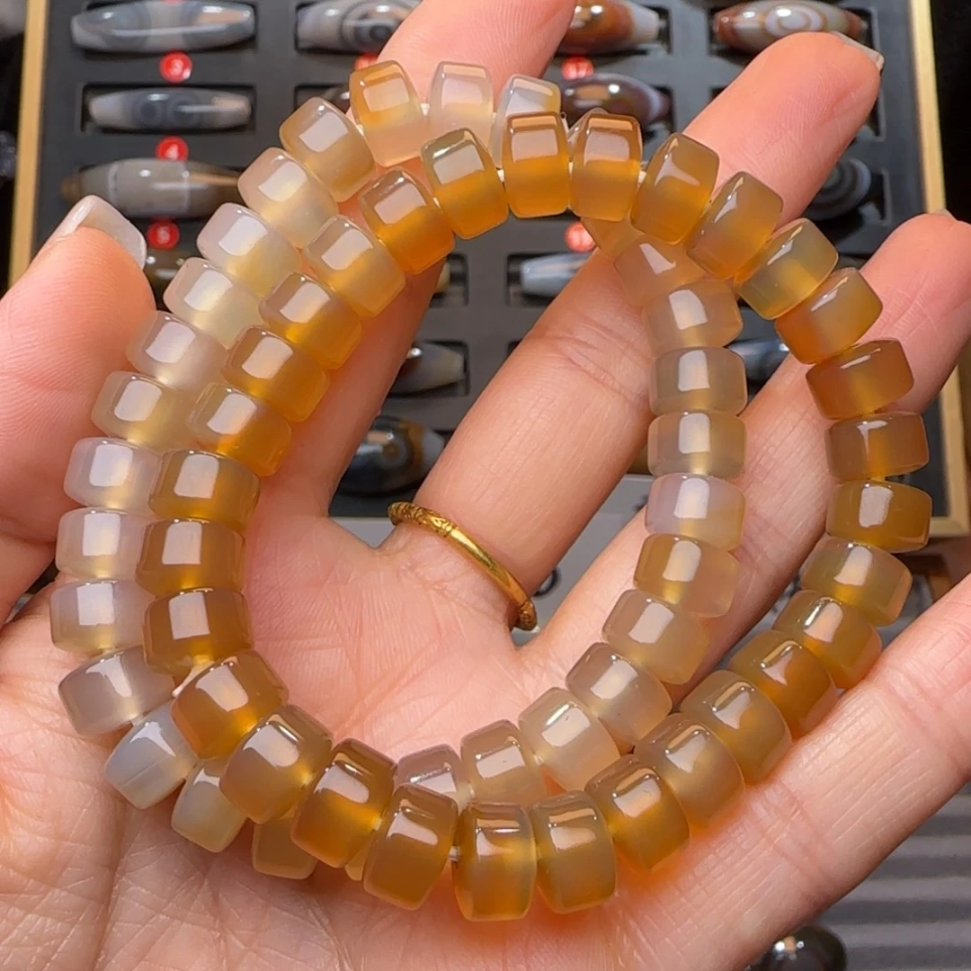 露***)玛瑙/玉髓未镶嵌颈饰