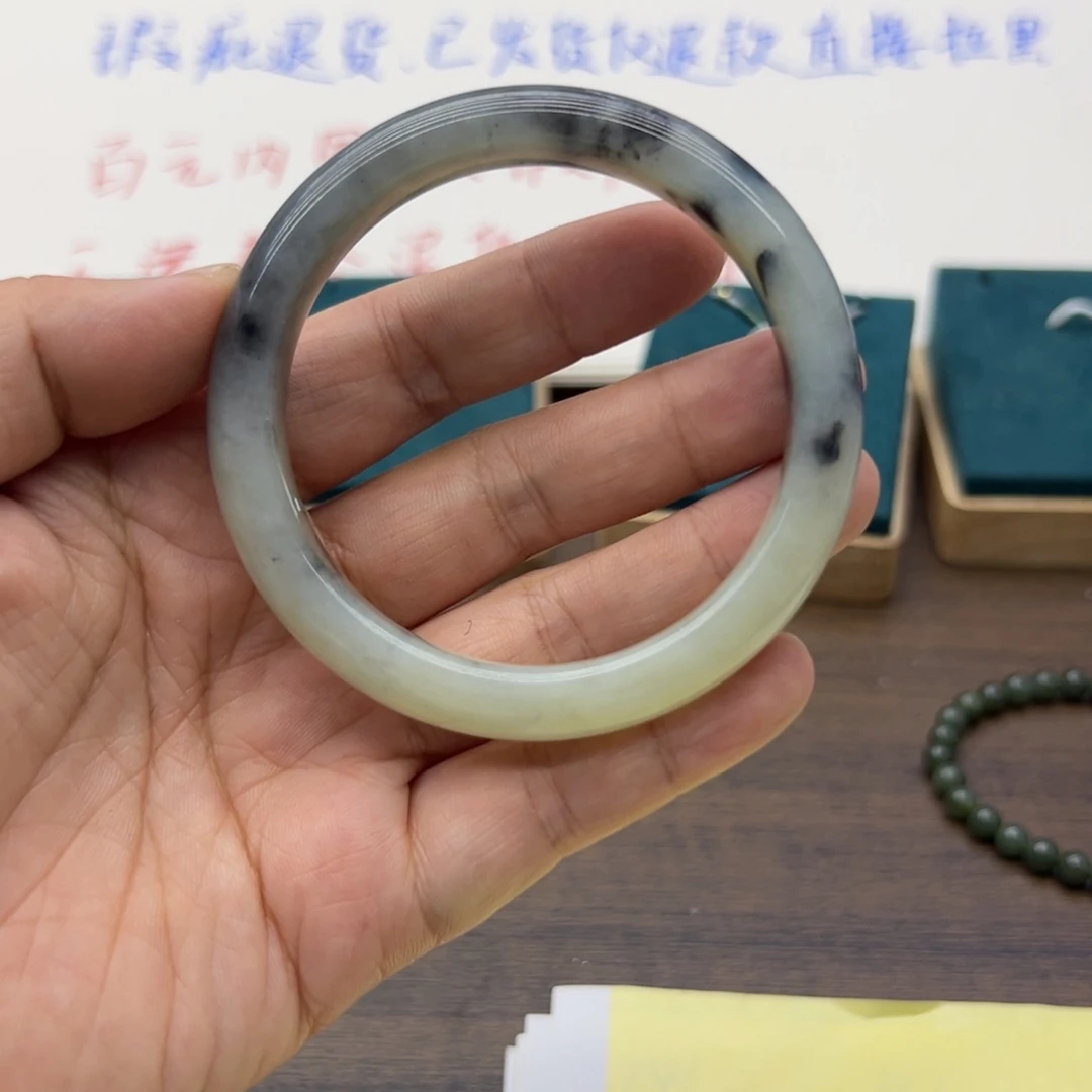 和田玉未镶嵌手镯59.9圈围107