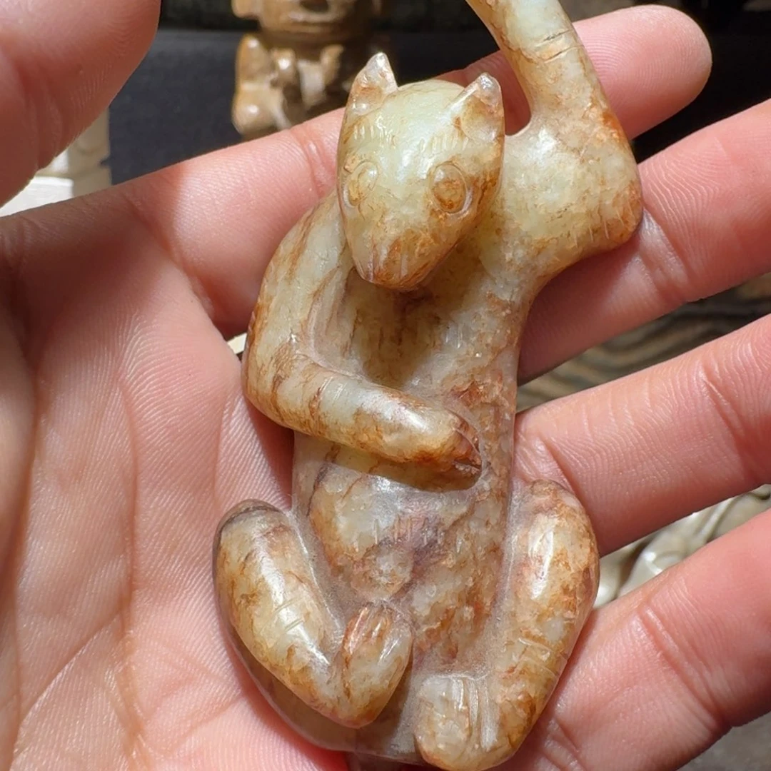 和田玉（糖玉）颈饰未镶嵌呈*