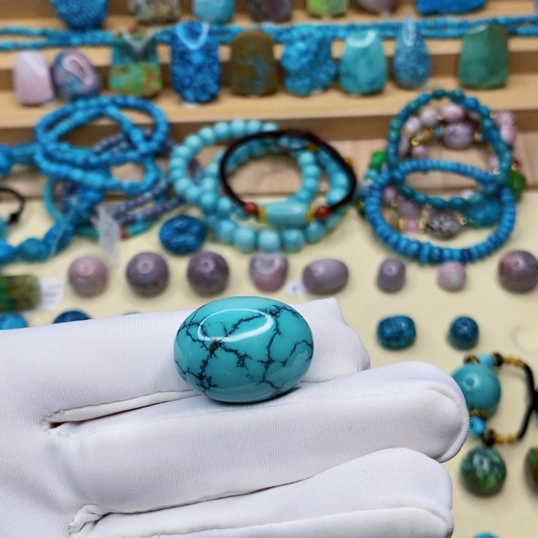 绿松石未镶嵌珠宝奇石