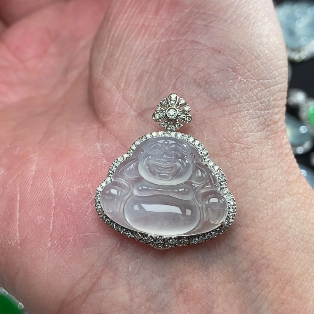 颈饰18K金镶嵌翡翠佛公