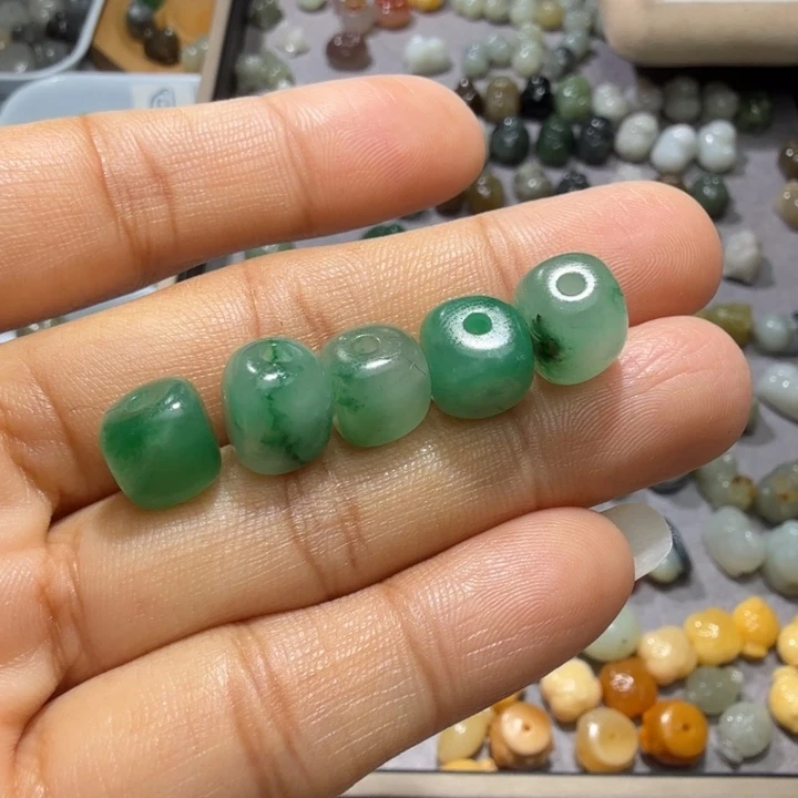 和田玉未镶嵌珠宝奇石