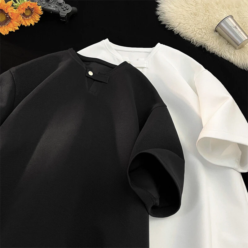 隐匿者2025夏季新款男士V领短袖T恤美式高街潮流简约百搭纯色半袖