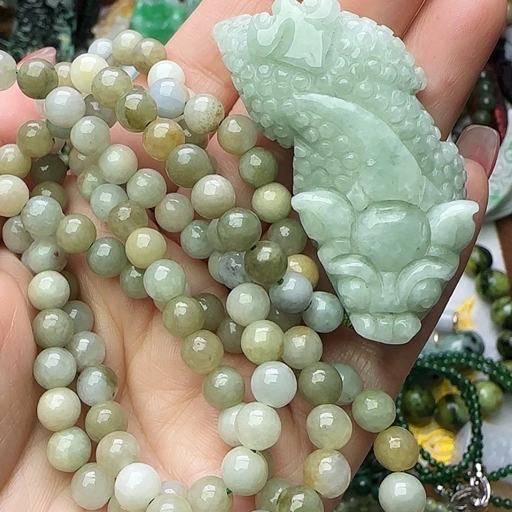 翡翠未镶嵌颈饰天然A货42