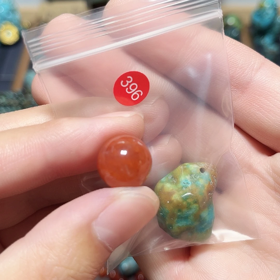 D***o玛瑙/玉髓未镶嵌圆珠桶珠老型手串！！
