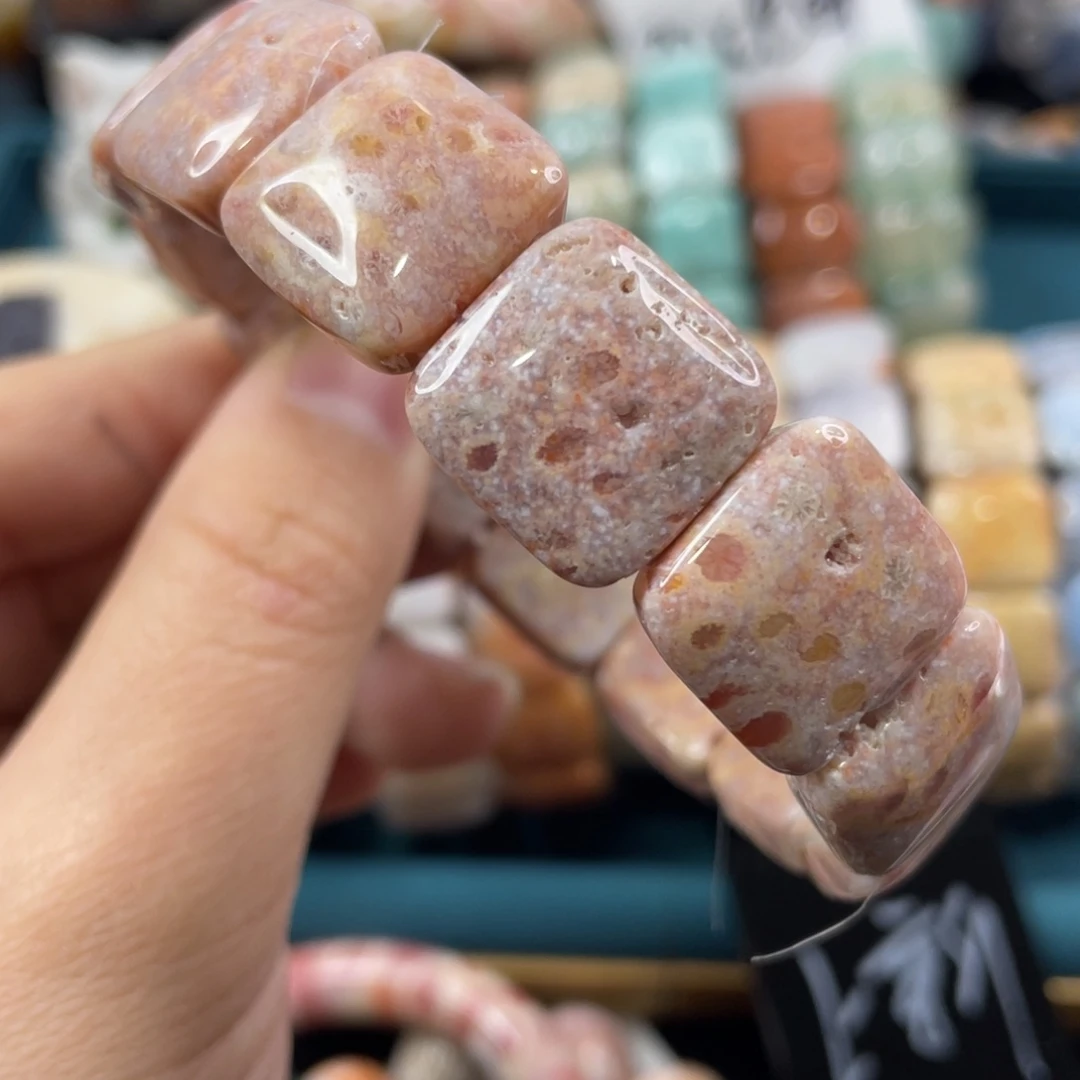 未镶嵌手镯硅化玉