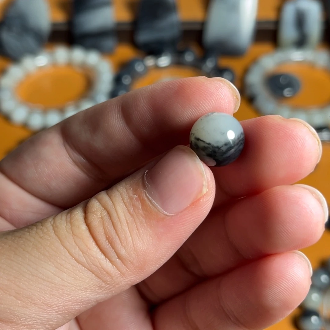 T***7和田玉未镶嵌挂件散珠（不退换）