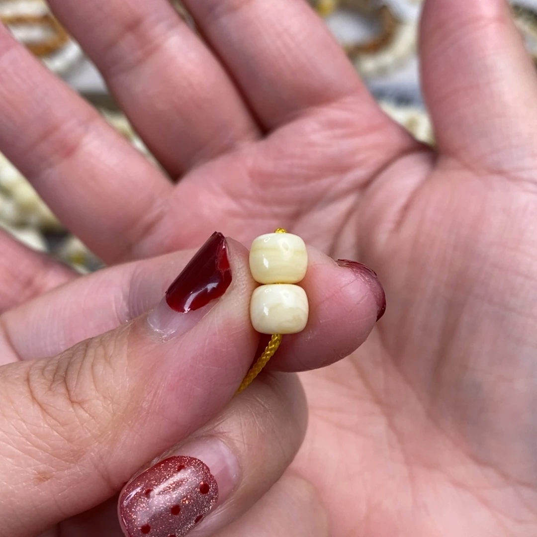 琥珀裸石未镶嵌阿尔卑斯奶白对珠6.6