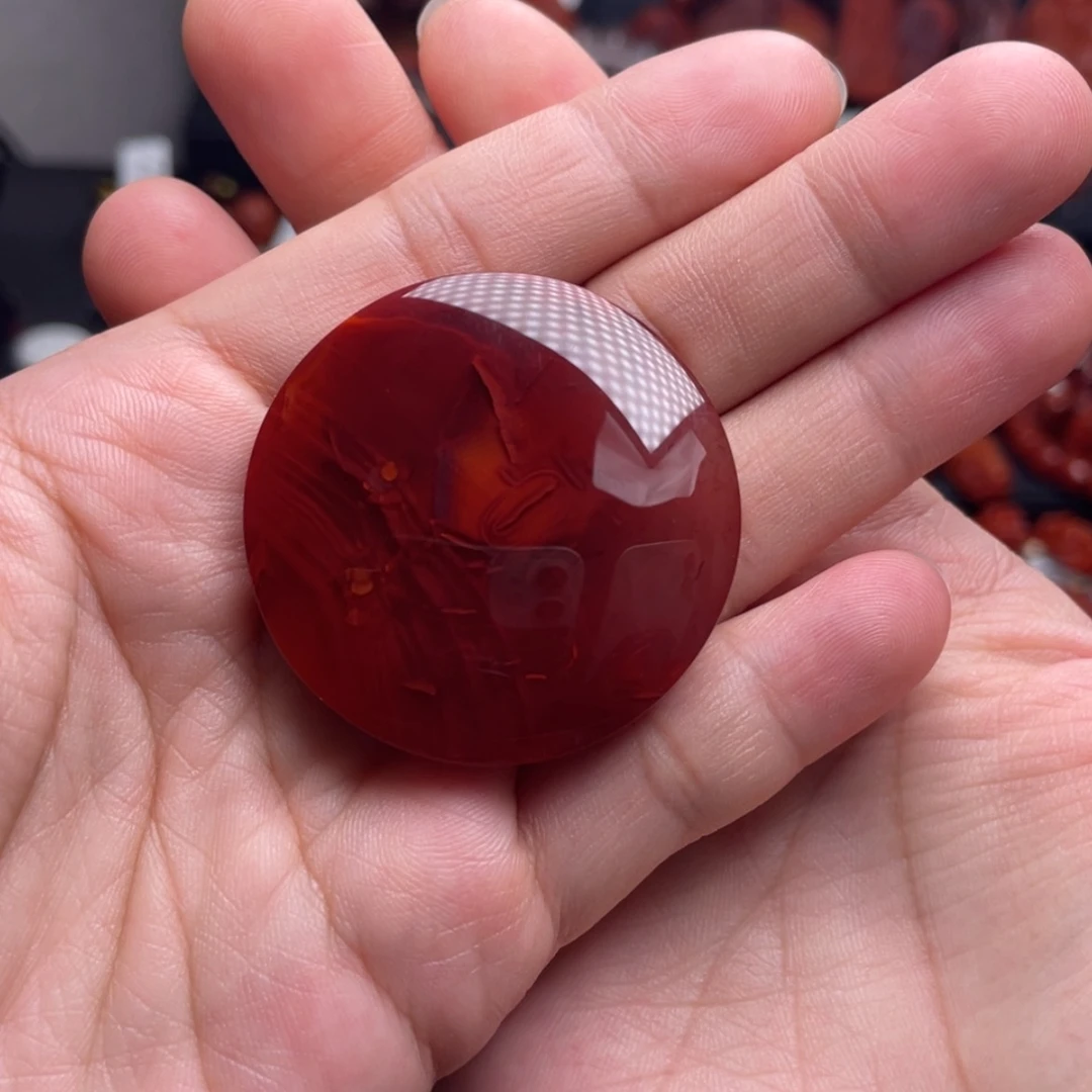 【闪购商品】未镶嵌牛血红火焰纹大圆牌南红玛瑙天**者