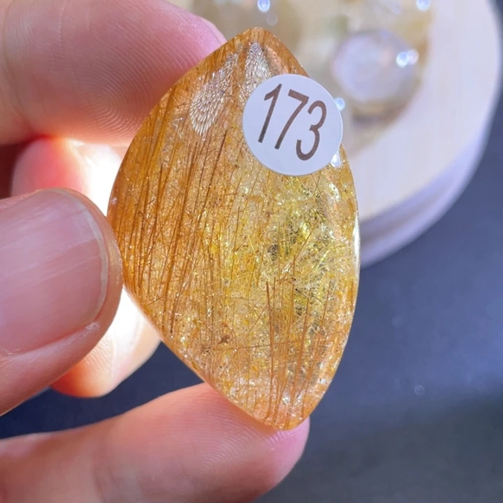 未镶嵌颈饰水晶南*宁