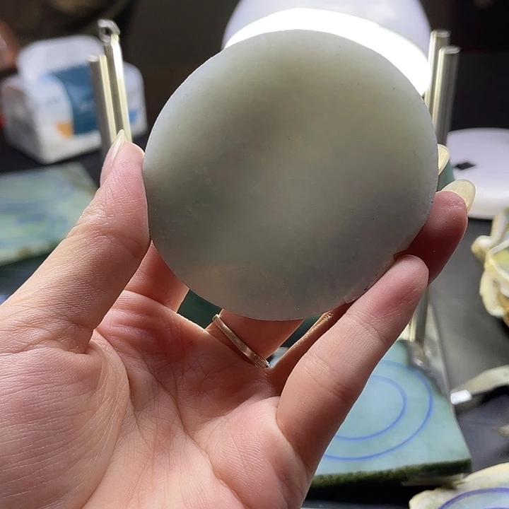 定制翡翠未镶嵌翡翠手镯