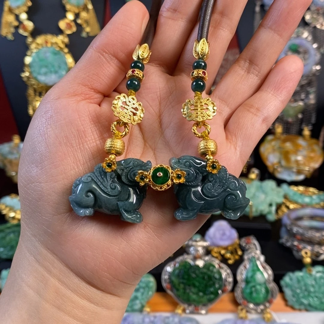 翡翠颈饰未镶嵌貔貅吊坠 炸价