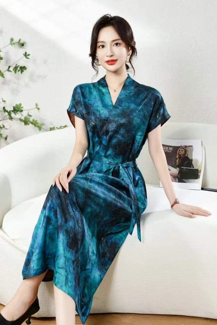 【王老板 】蓝眼泪新款高级气质时尚夏季女士收腰显瘦中长款9802