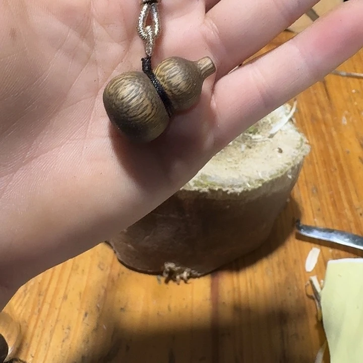 无花朵白棋楠葫芦吊坠