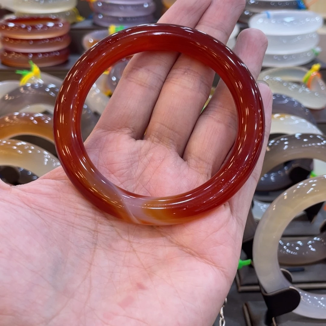 玛瑙/玉髓手镯未镶嵌