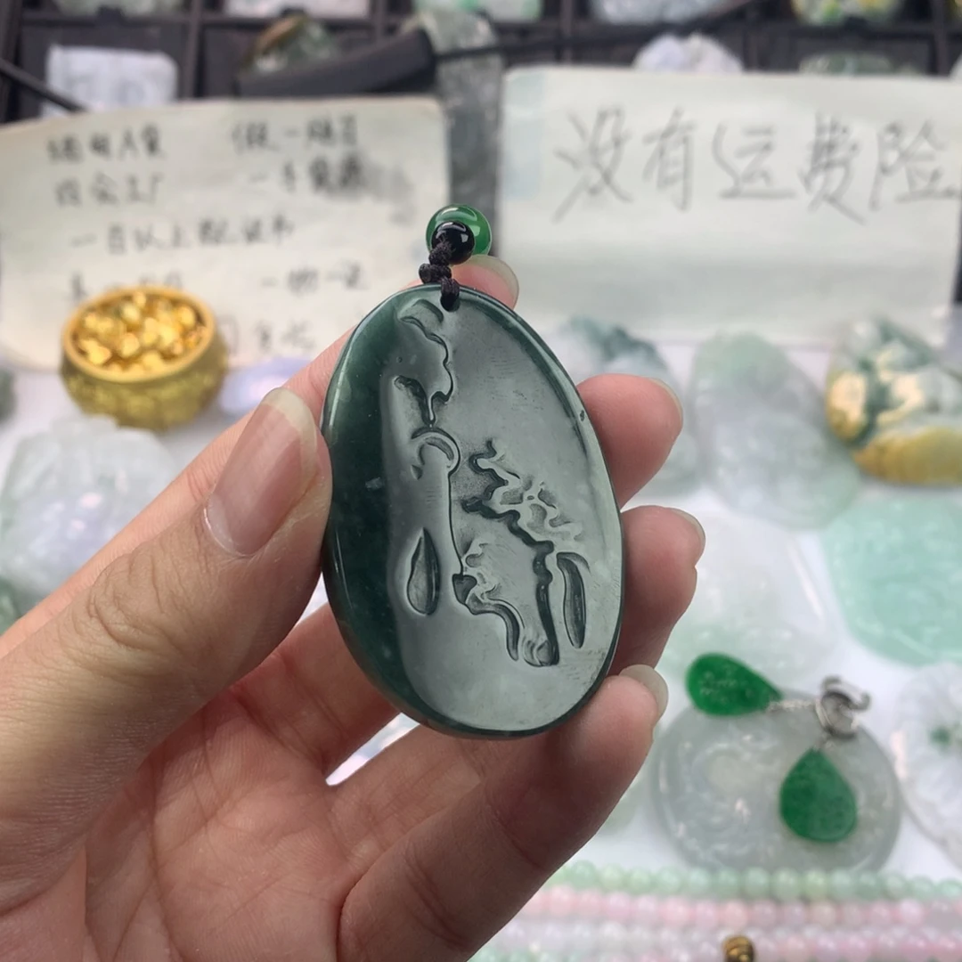 翡翠颈饰未镶嵌危料