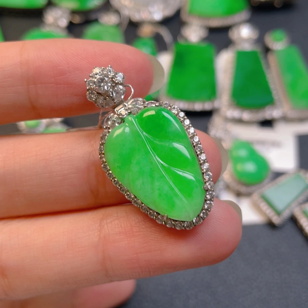 翡翠银S925镶嵌颈饰