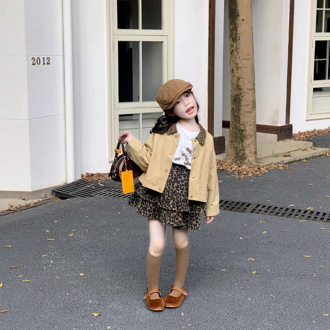 小思家2025女童秋季新洋气百搭豹纹翻领外套卡通圆领打底衫半身裙