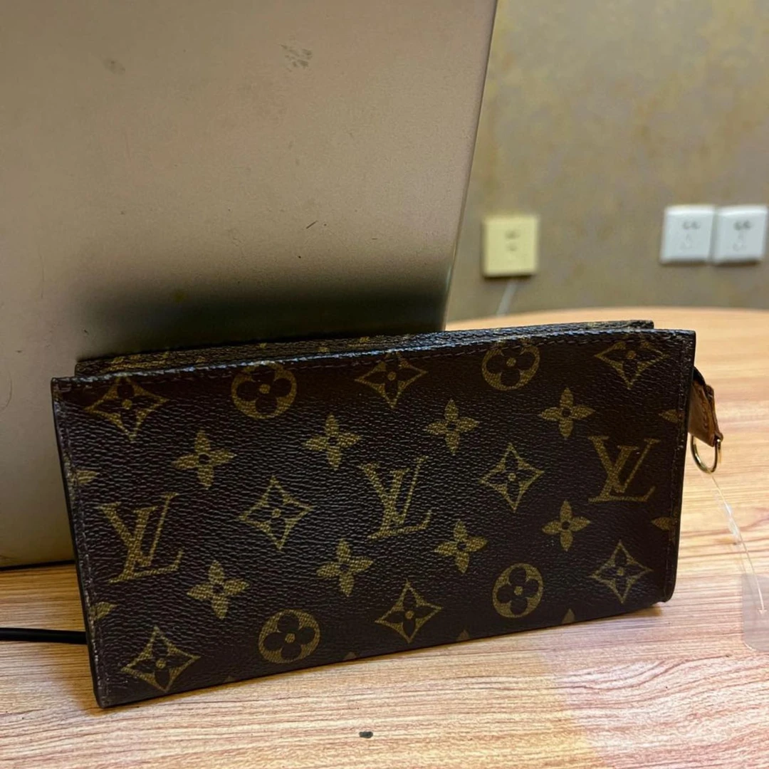 95新 路易威登手提包 21438