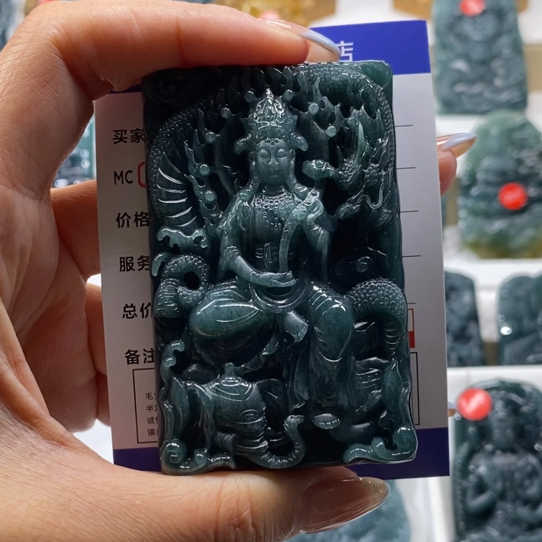 白***启翡翠未镶嵌颈饰翡翠