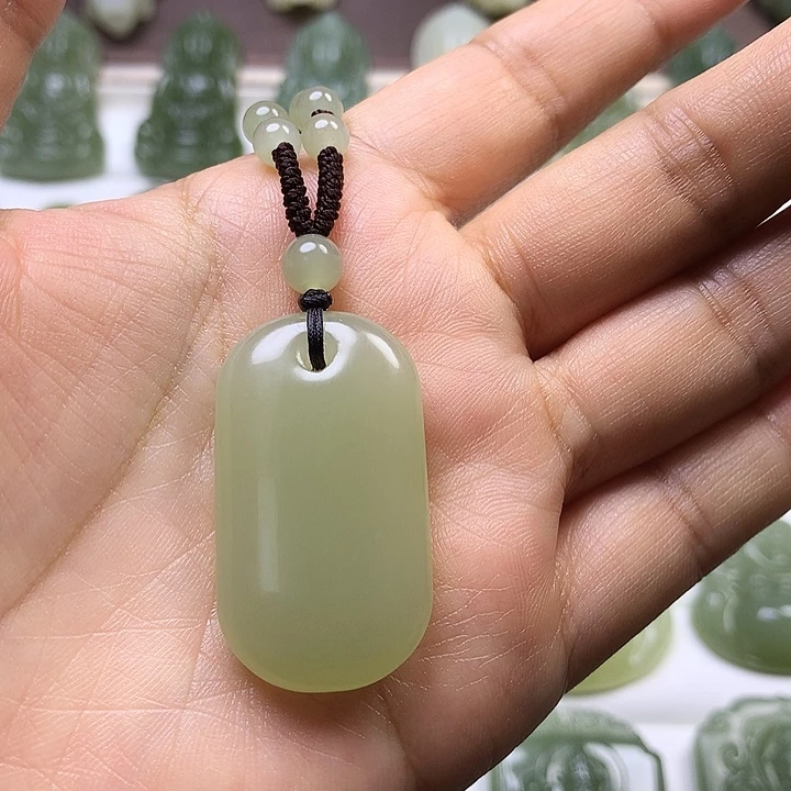 知***∰和田玉未镶嵌颈饰