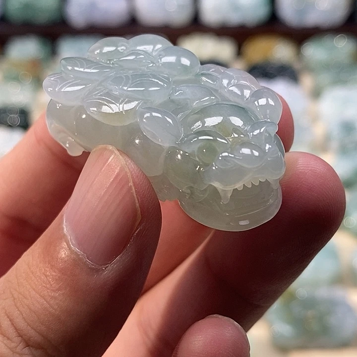 颈饰未镶嵌翡翠貔貅