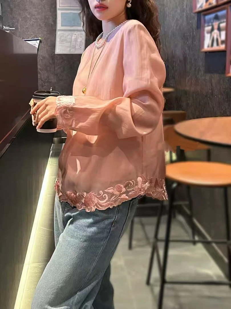 玛薇丝【温韵】定位刺绣百搭衬衫