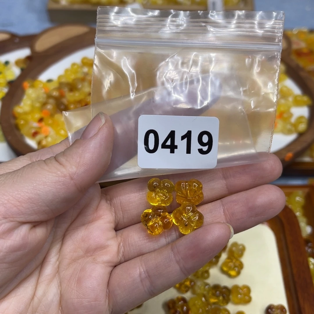 琥珀珠宝奇石未镶嵌